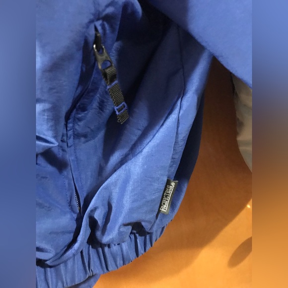 Men’s jacket.  From smoke free and pet free home.  XXL. Sturdy zippers - Picture 6 of 10